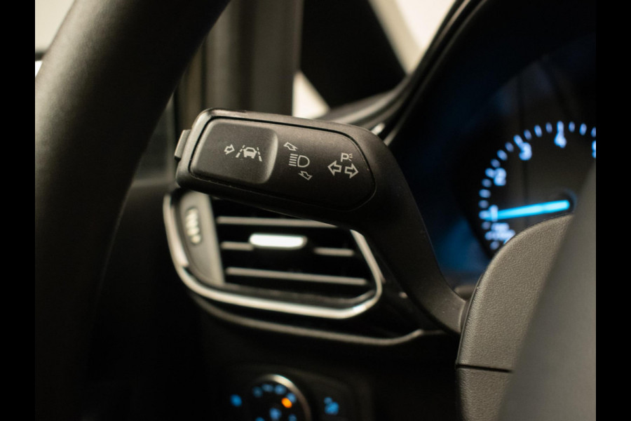 Ford Fiesta 1.1 Sport (APPLE CARPLAY,NAVI,LED,PDC,LANE ASSIST,DAB,BLUETOOTH,SPORTSTOELEN,LM VELGEN,NIEUWE APK,NETTE STAAT)