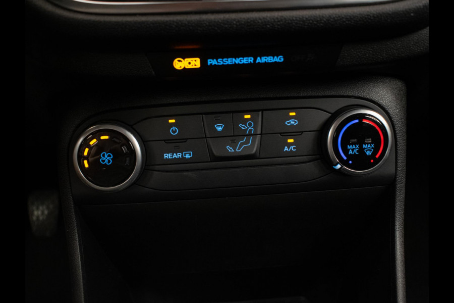 Ford Fiesta 1.1 Sport (APPLE CARPLAY,NAVI,LED,PDC,LANE ASSIST,DAB,BLUETOOTH,SPORTSTOELEN,LM VELGEN,NIEUWE APK,NETTE STAAT)