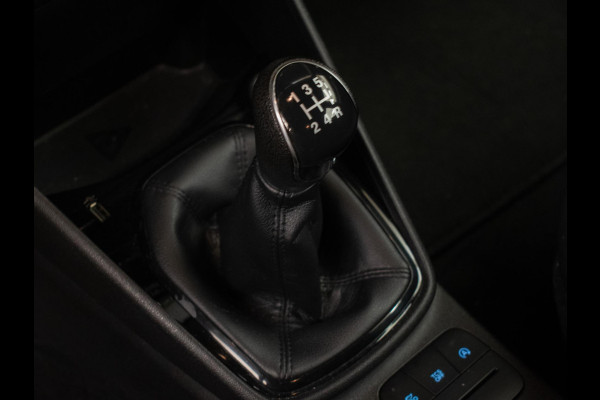 Ford Fiesta 1.1 Sport (APPLE CARPLAY,NAVI,LED,PDC,LANE ASSIST,DAB,BLUETOOTH,SPORTSTOELEN,LM VELGEN,NIEUWE APK,NETTE STAAT)