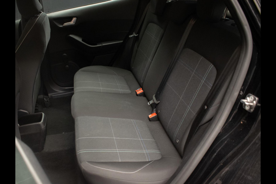 Ford Fiesta 1.1 Sport (APPLE CARPLAY,NAVI,LED,PDC,LANE ASSIST,DAB,BLUETOOTH,SPORTSTOELEN,LM VELGEN,NIEUWE APK,NETTE STAAT)