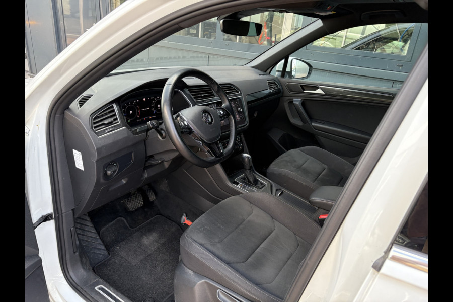 Volkswagen Tiguan 1.5 TSi 150pk DSG Highline Business R-Line CAMERA/VIRTUAL/20INCH/ORYX WHITE PEARL
