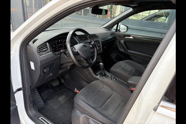 Volkswagen Tiguan 1.5 TSi 150pk DSG Highline Business R-Line CAMERA/VIRTUAL/20INCH/ORYX WHITE PEARL