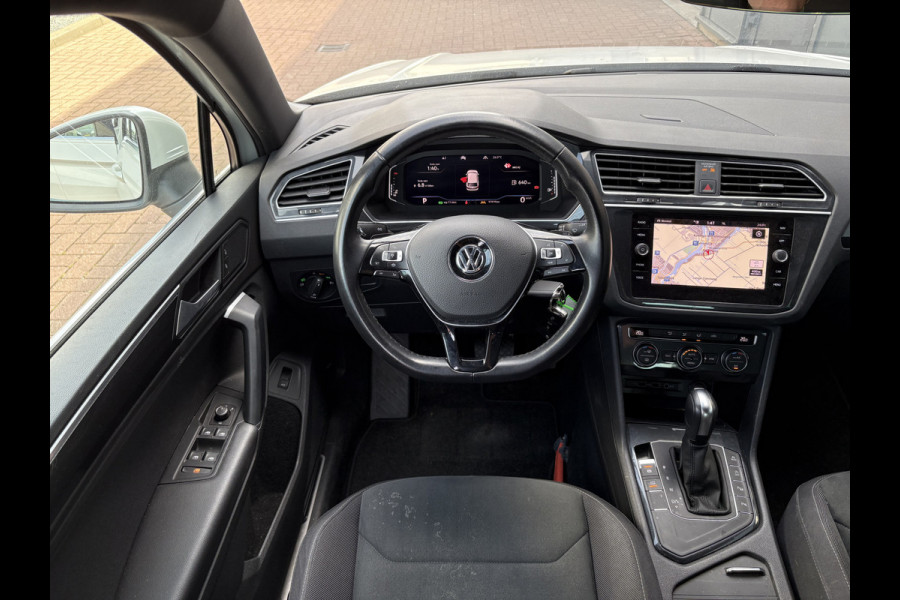 Volkswagen Tiguan 1.5 TSi 150pk DSG Highline Business R-Line CAMERA/VIRTUAL/20INCH/ORYX WHITE PEARL