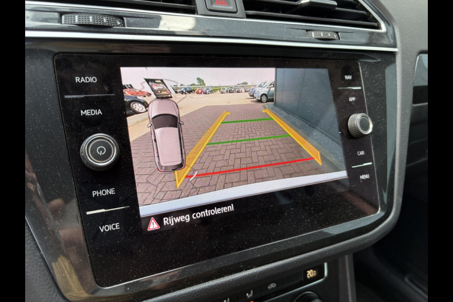 Volkswagen Tiguan 1.5 TSi 150pk DSG Highline Business R-Line CAMERA/VIRTUAL/20INCH/ORYX WHITE PEARL