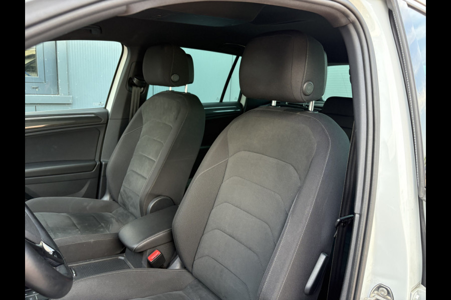 Volkswagen Tiguan 1.5 TSi 150pk DSG Highline Business R-Line CAMERA/VIRTUAL/20INCH/ORYX WHITE PEARL