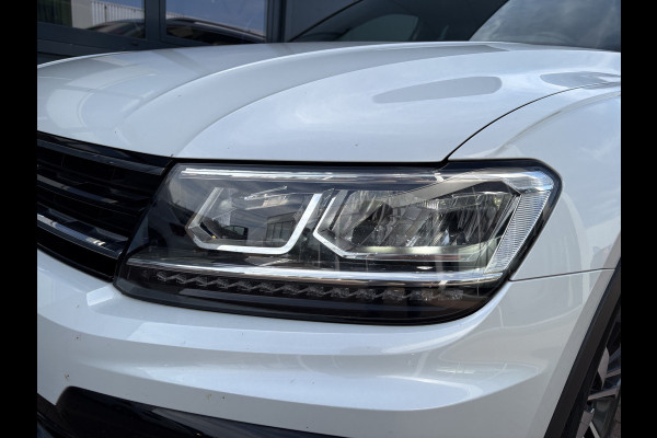 Volkswagen Tiguan 1.5 TSi 150pk DSG Highline Business R-Line CAMERA/VIRTUAL/20INCH/ORYX WHITE PEARL