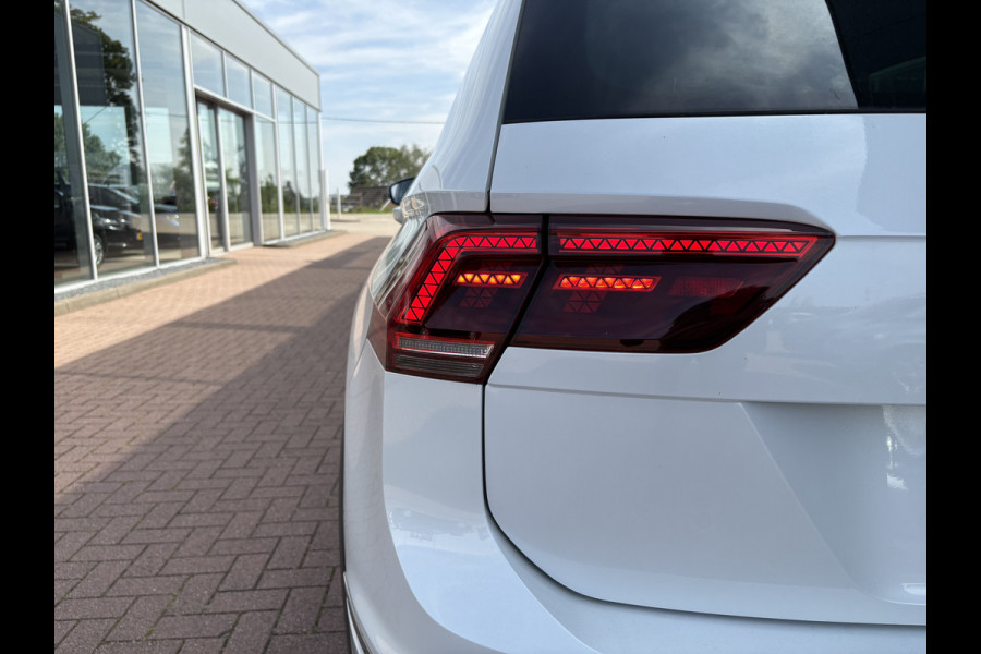 Volkswagen Tiguan 1.5 TSi 150pk DSG Highline Business R-Line CAMERA/VIRTUAL/20INCH/ORYX WHITE PEARL