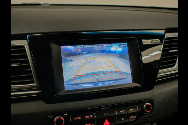 Kia Niro 1.6 GDi Hybrid DynamicLine Sport (APPLE CARPLAY,NAVI,CAMERA,LED,CRUISE,CLIMATE,SPORTSTOELEN,NETTE STAAT)