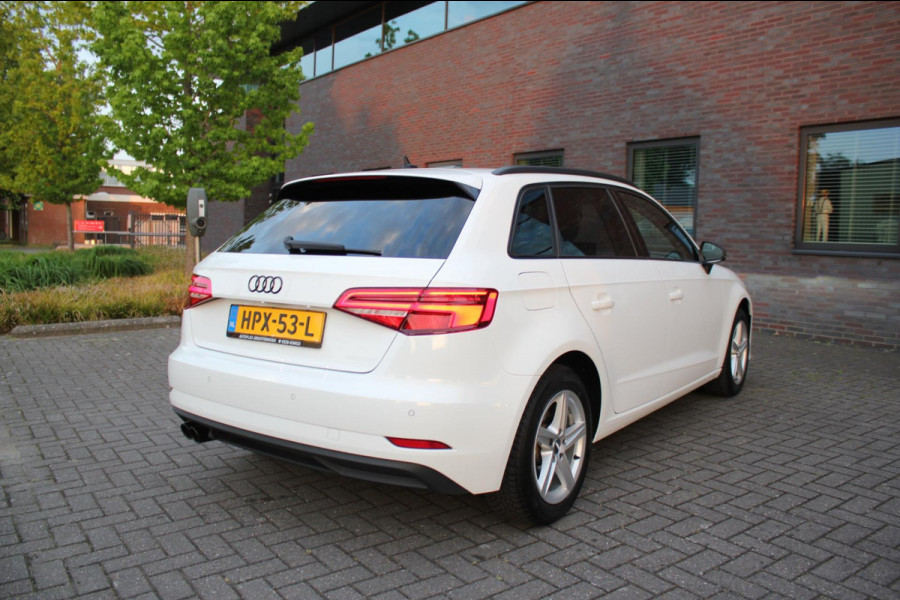 Audi A3 SPORTBACK 35 TFSI CoD Advance Sport
