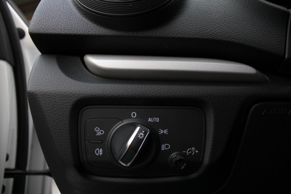 Audi A3 SPORTBACK 35 TFSI CoD Advance Sport