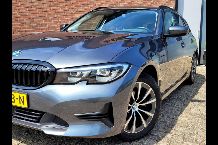 BMW 3 Serie Touring 320e Radar, Adaptive Cruise, Carplay, HIFI, DAB, El, trekhaak (BMW Dealer onderhouden)