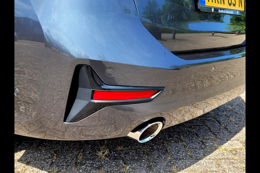 BMW 3 Serie Touring 320e Radar, Adaptive Cruise, Carplay, HIFI, DAB, El, trekhaak (BMW Dealer onderhouden)