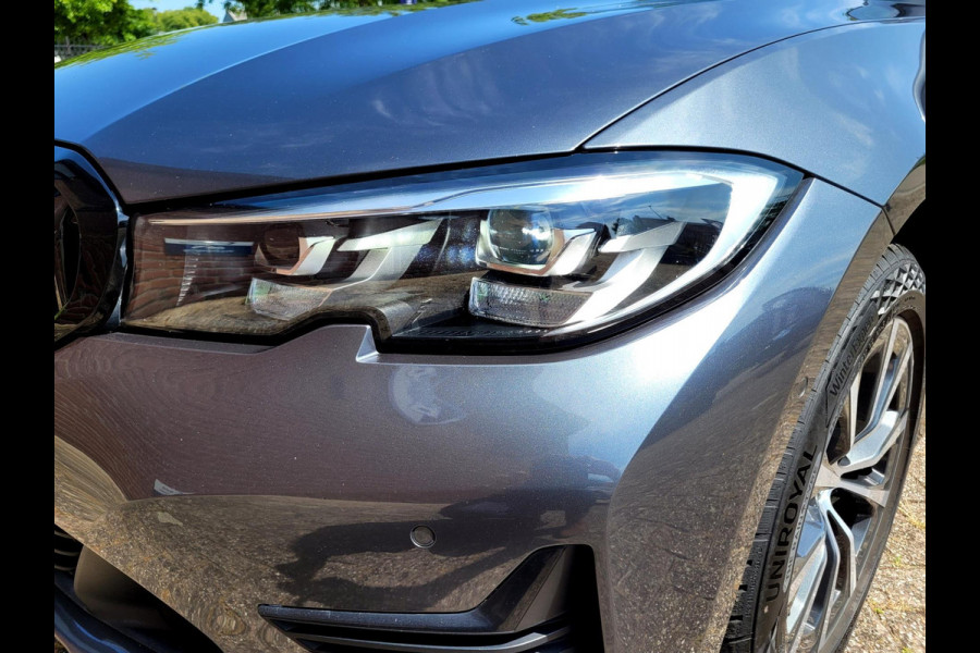 BMW 3 Serie Touring 320e Radar, Adaptive Cruise, Carplay, HIFI, DAB, El, trekhaak (BMW Dealer onderhouden)