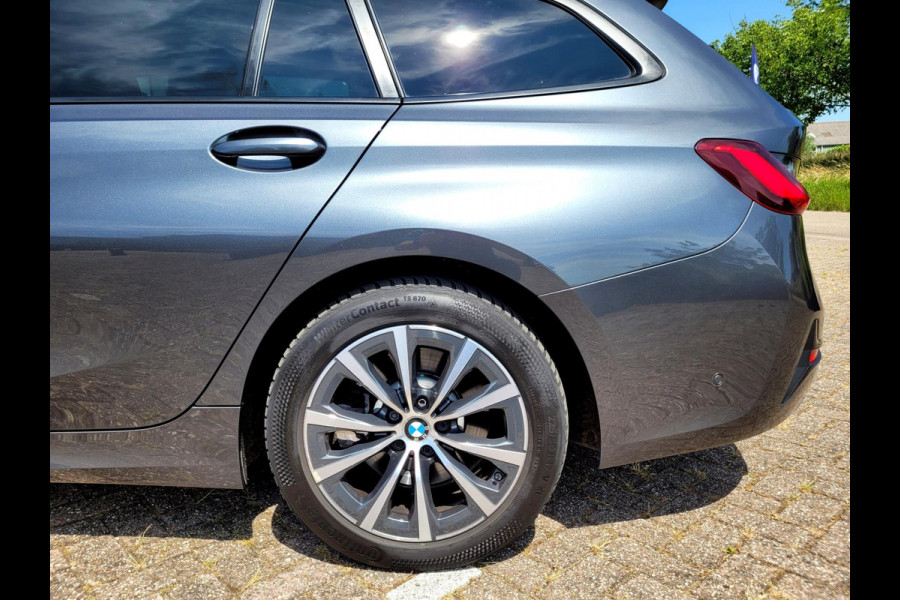 BMW 3 Serie Touring 320e Radar, Adaptive Cruise, Carplay, HIFI, DAB, El, trekhaak (BMW Dealer onderhouden)