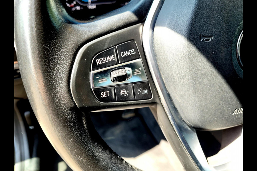 BMW 3 Serie Touring 320e Radar, Adaptive Cruise, Carplay, HIFI, DAB, El, trekhaak (BMW Dealer onderhouden)