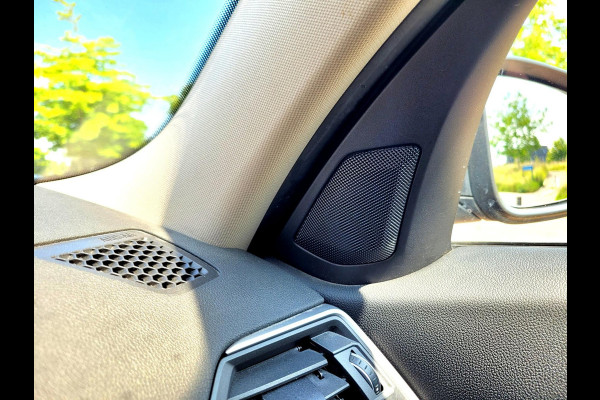 BMW 3 Serie Touring 320e Radar, Adaptive Cruise, Carplay, HIFI, DAB, El, trekhaak (BMW Dealer onderhouden)