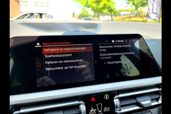 BMW 3 Serie Touring 320e Radar, Adaptive Cruise, Carplay, HIFI, DAB, El, trekhaak (BMW Dealer onderhouden)