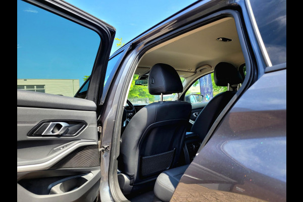 BMW 3 Serie Touring 320e Radar, Adaptive Cruise, Carplay, HIFI, DAB, El, trekhaak (BMW Dealer onderhouden)