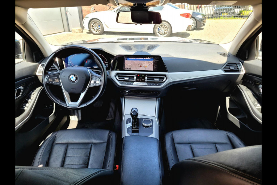 BMW 3 Serie Touring 320e Radar, Adaptive Cruise, Carplay, HIFI, DAB, El, trekhaak (BMW Dealer onderhouden)
