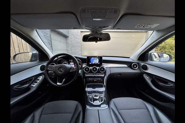 Mercedes-Benz C-Klasse Estate 180 Business Automaat Navigatiesysteem | Trekhaak | LED verlichting | Climate control | Cruise control | Getint glas | 17