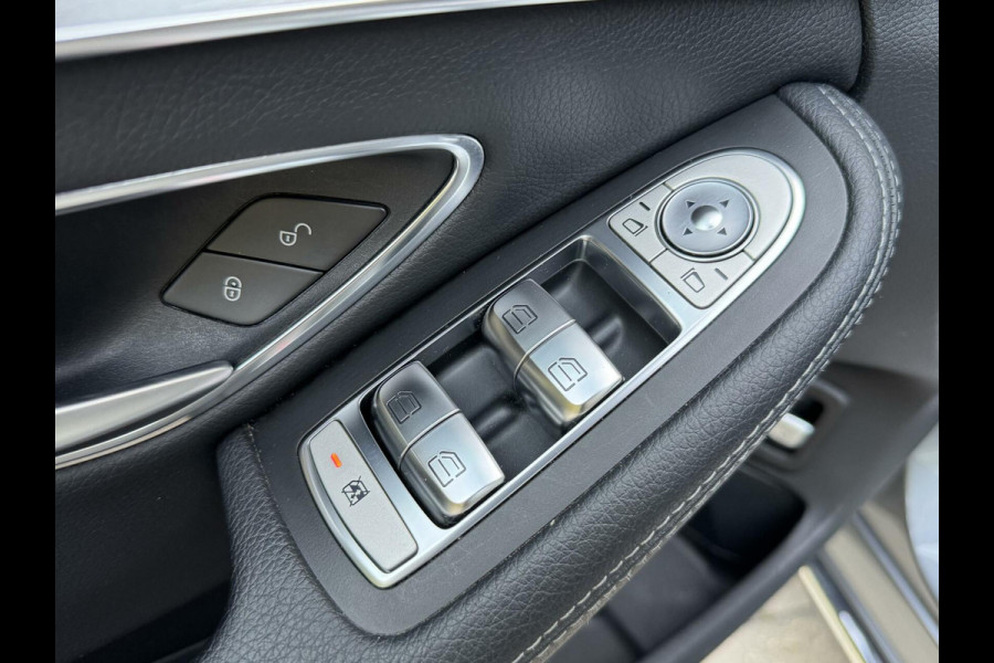 Mercedes-Benz C-Klasse Estate 180 Business Automaat Navigatiesysteem | Trekhaak | LED verlichting | Climate control | Cruise control | Getint glas | 17