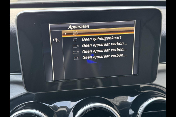 Mercedes-Benz C-Klasse Estate 180 Business Automaat Navigatiesysteem | Trekhaak | LED verlichting | Climate control | Cruise control | Getint glas | 17