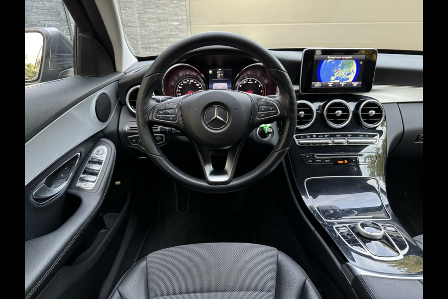 Mercedes-Benz C-Klasse Estate 180 Business Automaat Navigatiesysteem | Trekhaak | LED verlichting | Climate control | Cruise control | Getint glas | 17