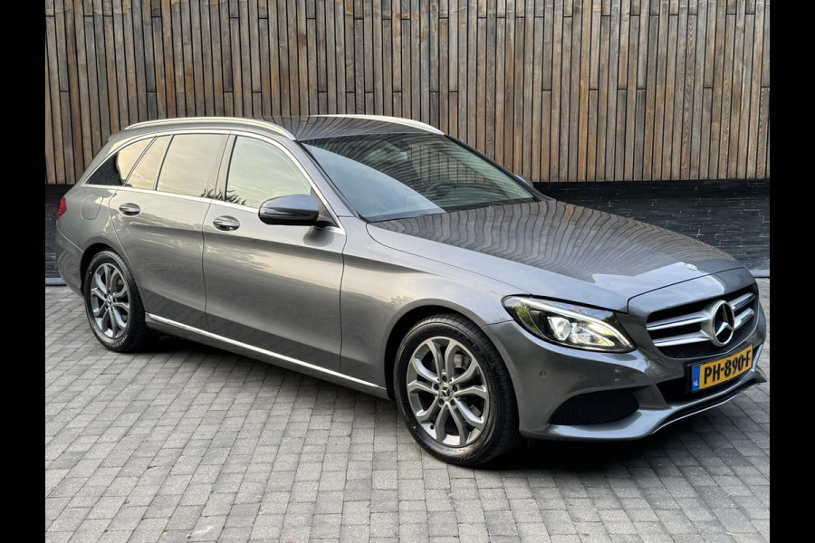 Mercedes-Benz C-Klasse Estate 180 Business Automaat Navigatiesysteem | Trekhaak | LED verlichting | Climate control | Cruise control | Getint glas | 17