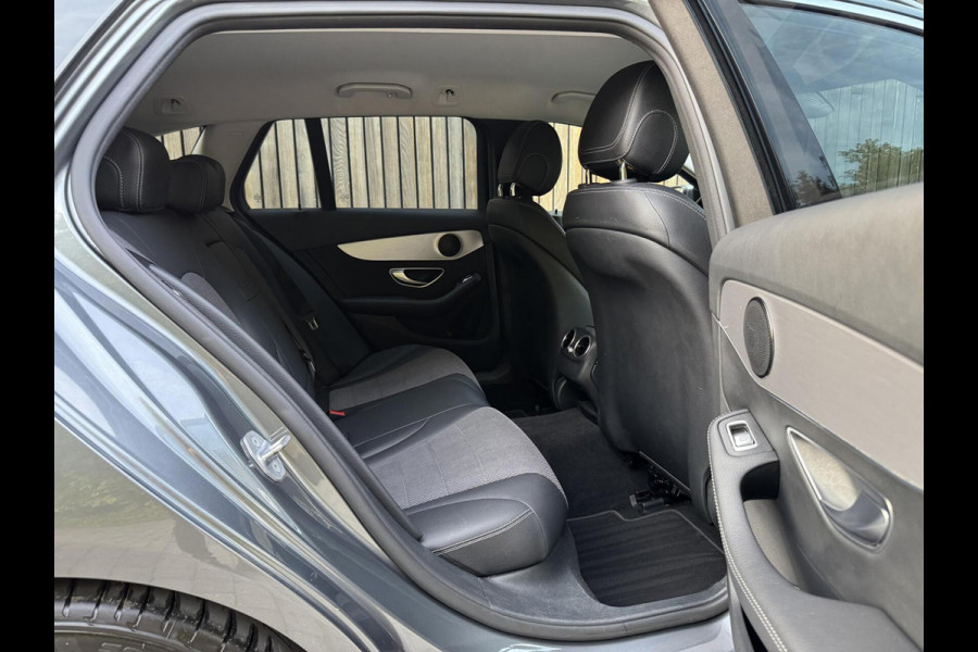 Mercedes-Benz C-Klasse Estate 180 Business Automaat Navigatiesysteem | Trekhaak | LED verlichting | Climate control | Cruise control | Getint glas | 17