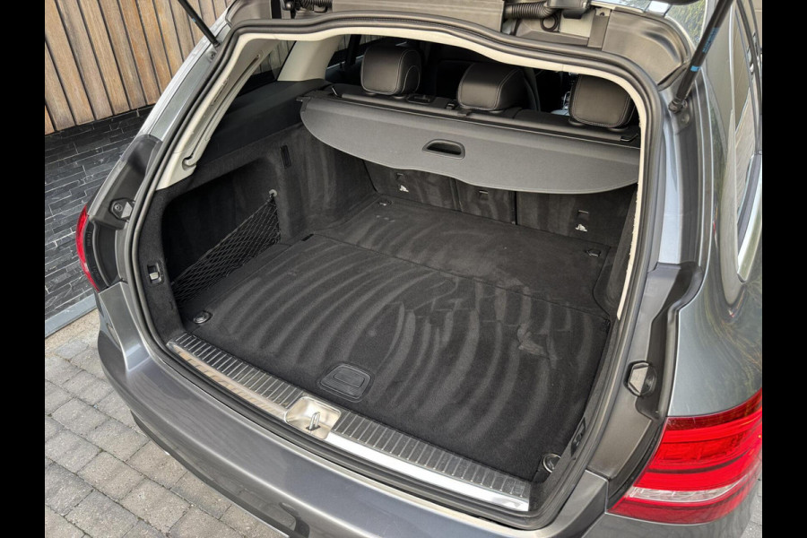 Mercedes-Benz C-Klasse Estate 180 Business Automaat Navigatiesysteem | Trekhaak | LED verlichting | Climate control | Cruise control | Getint glas | 17
