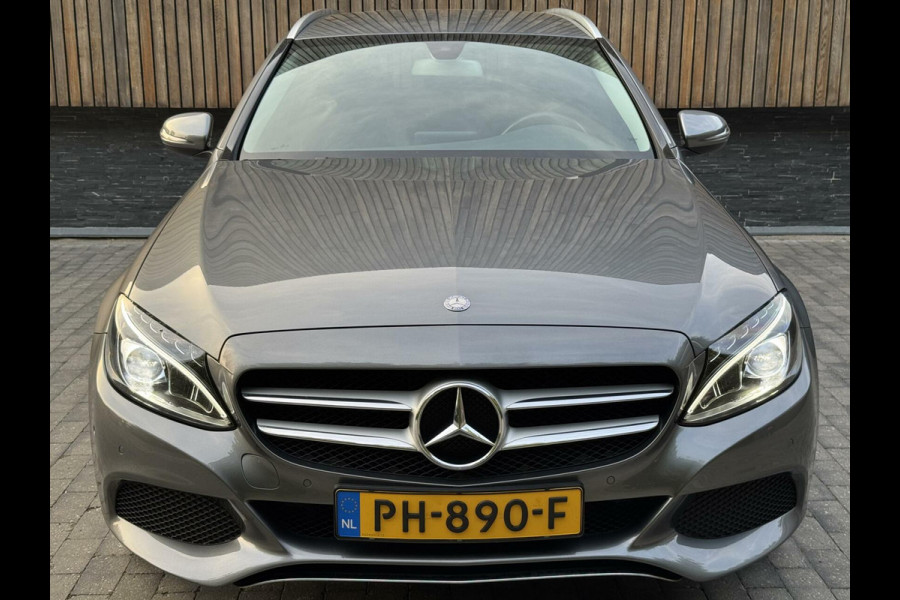 Mercedes-Benz C-Klasse Estate 180 Business Automaat Navigatiesysteem | Trekhaak | LED verlichting | Climate control | Cruise control | Getint glas | 17