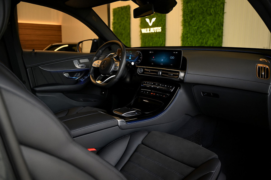 Mercedes-Benz EQC 400 4MATIC Premium Plus 80 kWh AMG - Memory - Distronic - Schuifdak - Keyless Entry - HUD - Ambiance Verlichting