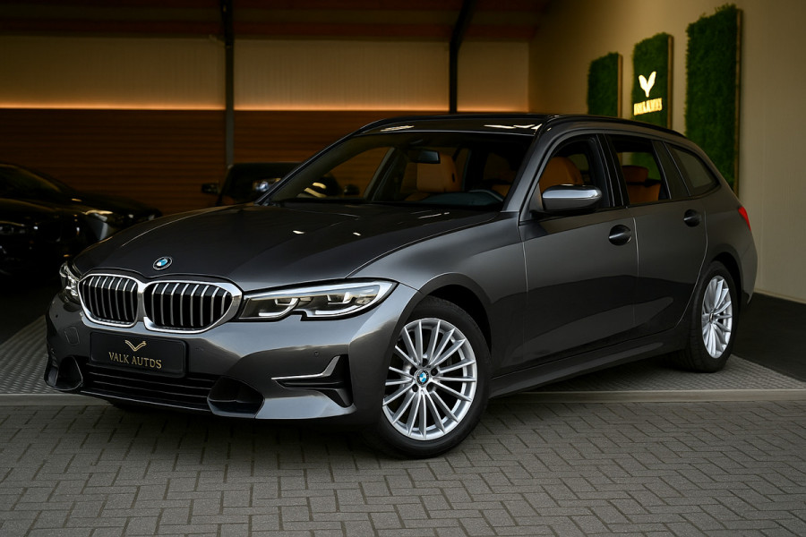 BMW 3 Serie Touring 320i High Executive Edition - Adaptive Cruise Control - Memory - Panoramadak - El. Trekhaak - Dashboard Leder