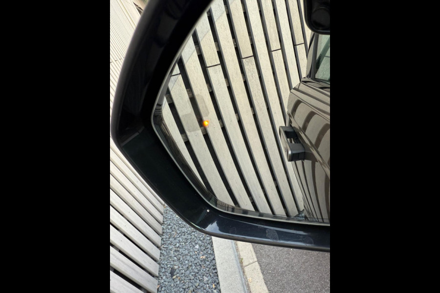 Land Rover Range Rover Velar 2.0 I4 AWD R-Dynamic HSE Panoramadak