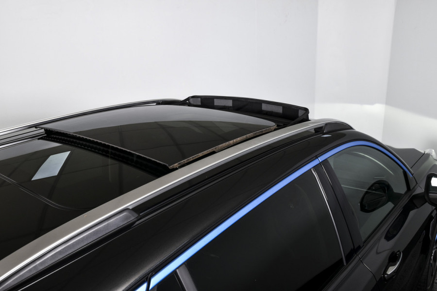 Lynk & Co 01 1.5 PHEV 261PK MY23 | 360 Camera | 7.4 kWh Boordlader | Donkere hemel | S/K-panodak | Adapt. Cruise | Memory | Elek. klep | LM 20" | 7226