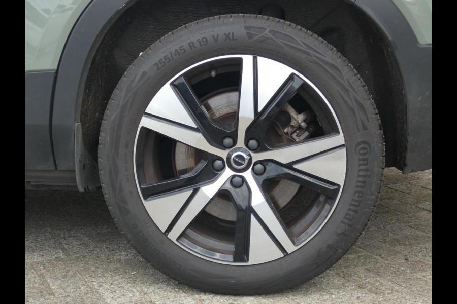 Volvo XC40 Recharge P8 AWD R-Design | SAGE GREEN | SOH 91% | ACHTERUITRIJCAMERA | WARMTEPOMP |