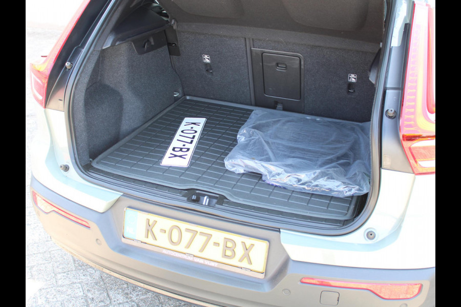 Volvo XC40 Recharge P8 AWD R-Design | SAGE GREEN | SOH 91% | ACHTERUITRIJCAMERA | WARMTEPOMP |