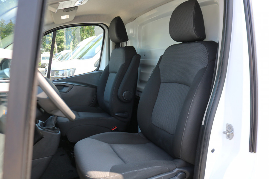Renault Trafic 2.0 dCi 145pk L1 H1 Airco Navigatie Imperiaal