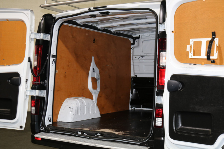Renault Trafic 2.0 dCi 145pk L1 H1 Airco Navigatie Imperiaal