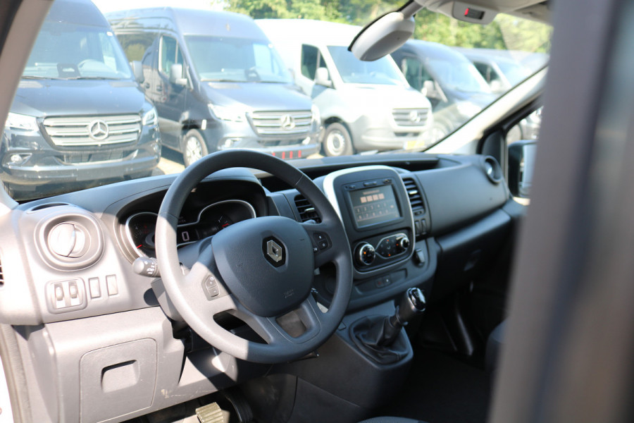 Renault Trafic 2.0 dCi 145pk L1 H1 Airco Navigatie Imperiaal