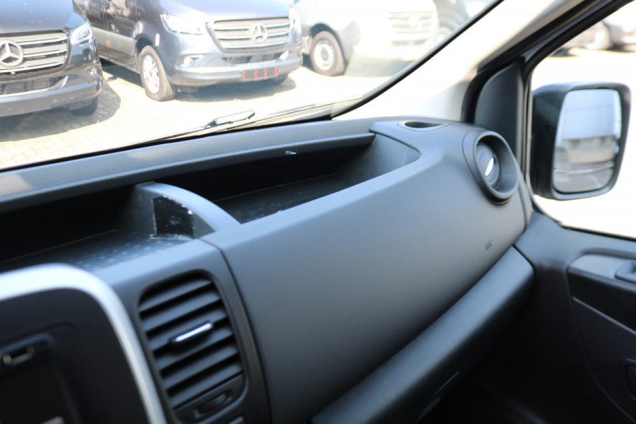 Renault Trafic 2.0 dCi 145pk L1 H1 Airco Navigatie Imperiaal