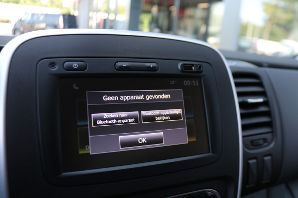 Renault Trafic 2.0 dCi 145pk L1 H1 Airco Navigatie Imperiaal