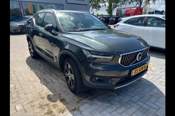 Volvo XC40 2.0 T4 Inscription 190pk | Adaptieve Cruise | Winterpack | 1.800kg Trekgewicht