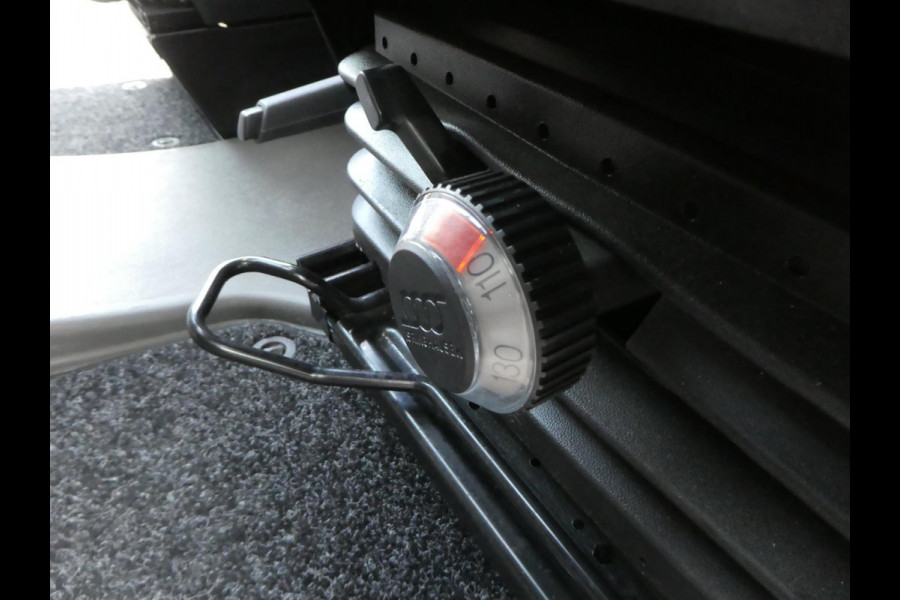 Volkswagen Crafter 35 2.0 TDI 180 pk L3H3 ( L2H2) airco, apple carplay ,camera ,trekhaak