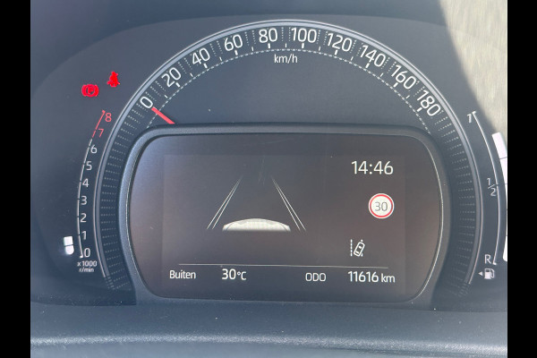 Toyota Aygo X 1.0 VVT-i MT Play CAMERA/CARPLAY (BOVAG/RIJKLAARPRIJS)