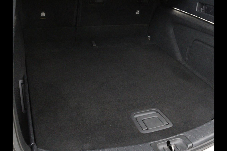Toyota Corolla Touring Sports 2.0 Hybrid Business Plus | Stoelverwarming | Adaptive cruise | Full LED | Carplay | Keyless | Climate control | Camera