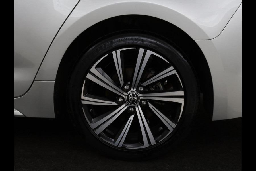 Toyota Corolla Touring Sports 2.0 Hybrid Business Plus | Stoelverwarming | Adaptive cruise | Full LED | Carplay | Keyless | Climate control | Camera