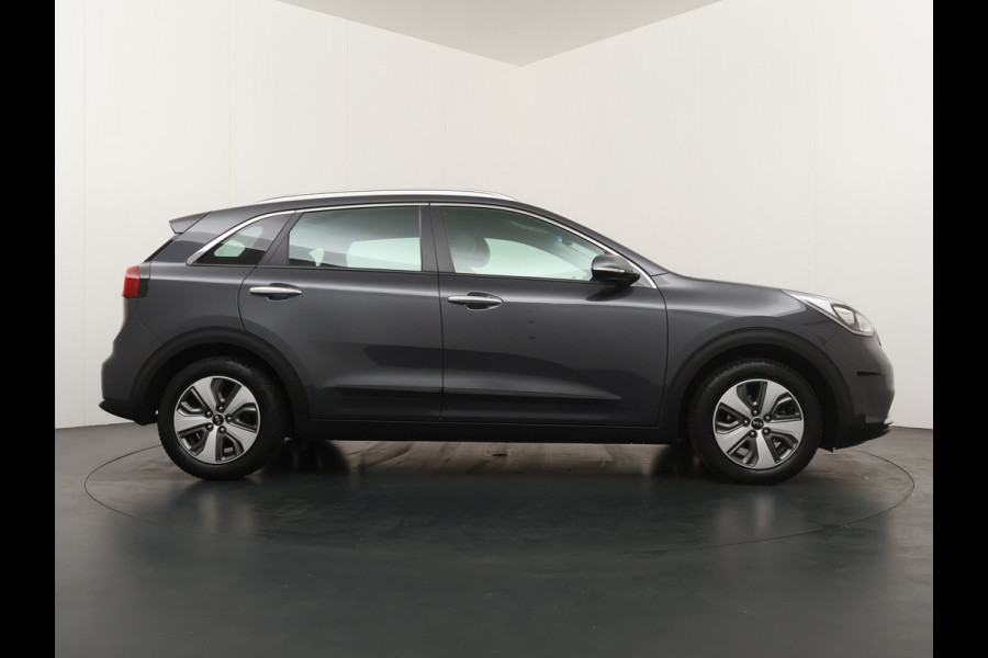 Kia Niro 1.6 GDi Hybrid DynamicLine Apple Carplay/Android Auto - Cruise Control - Climate Control - Navigatie 12 Maanden BOVAG Garantie