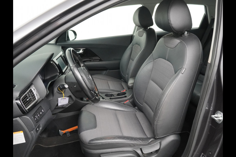 Kia Niro 1.6 GDi Hybrid DynamicLine Apple Carplay/Android Auto - Cruise Control - Climate Control - Navigatie 12 Maanden BOVAG Garantie