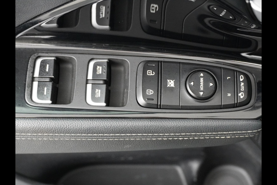 Kia Niro 1.6 GDi Hybrid DynamicLine Apple Carplay/Android Auto - Cruise Control - Climate Control - Navigatie 12 Maanden BOVAG Garantie